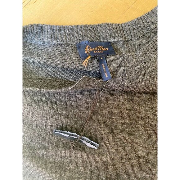 GOODMAN Brand "MVP" v-notch gray sweater sz Large New merino wool - Picture 5 of 6